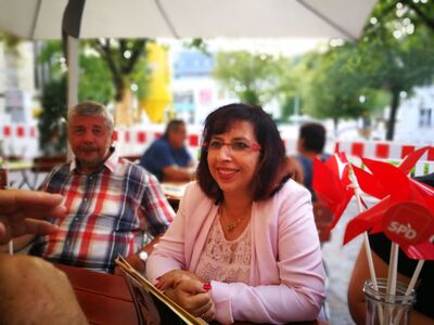 Stella Kirgiane-Efremidou diskutiert (Foto: Joke)