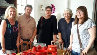 Nathalie Hahn, Peter Blechmann, Leni Breymaier, Angela Godawa und Lara Herter (v.l.n.r.))